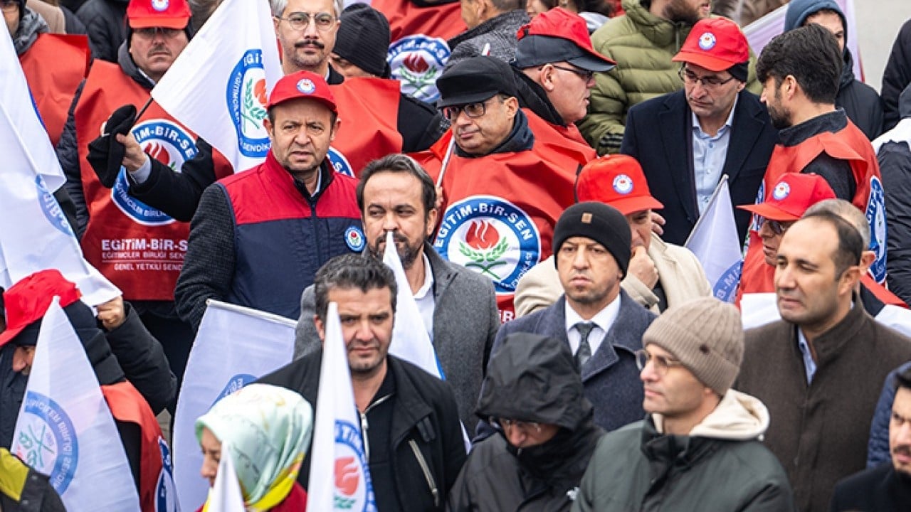 Foto - Memur seyyanen zam peşinde