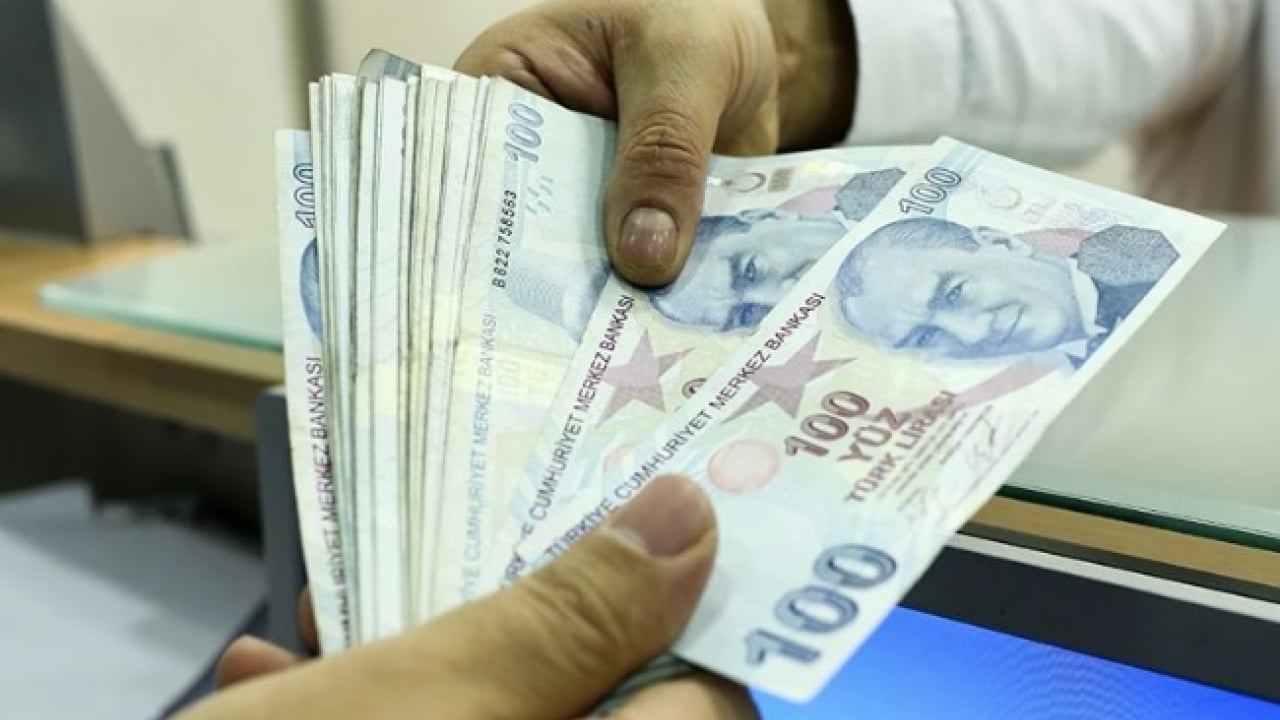 Foto - Memur ve emeklilere müjde! Zamlı maaşlar hesaplara yatıyor