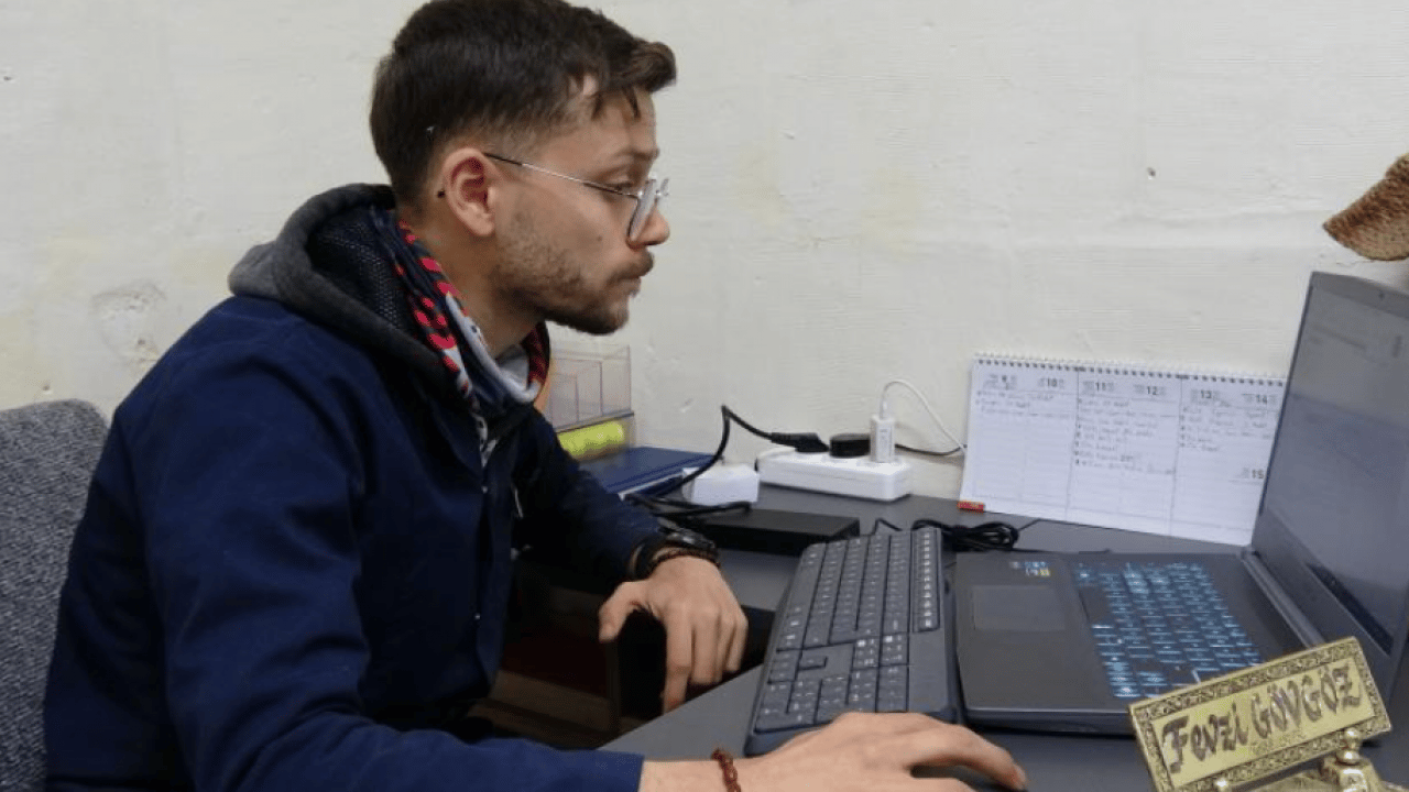 Foto - Merak ederek başladığı işin ustası oldu