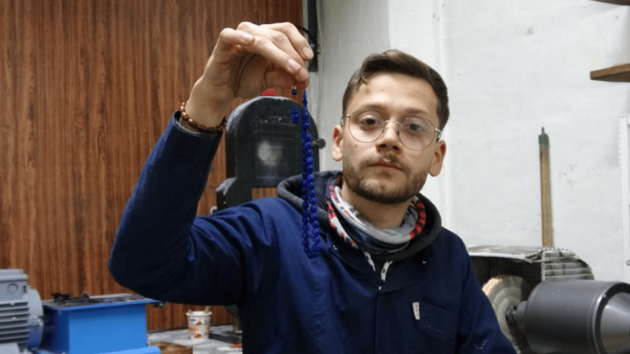 Merak ederek başladığı işin ustası oldu