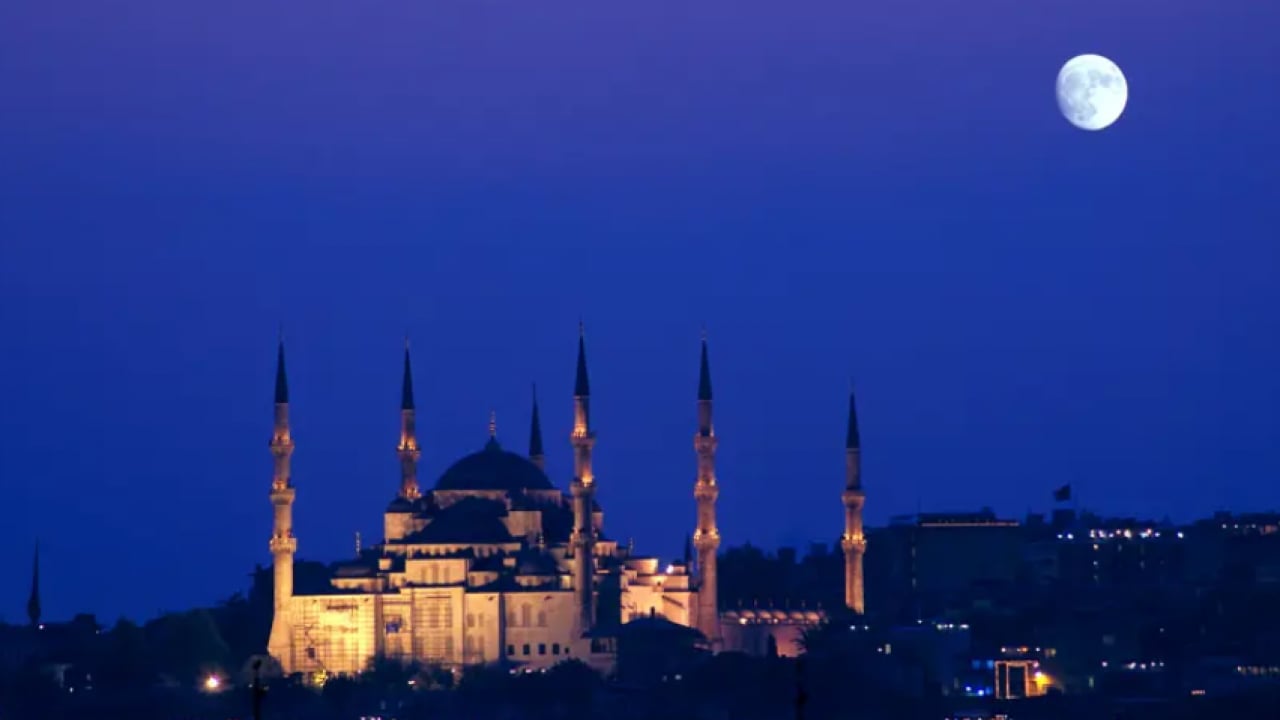 Merak edilen soru cevaplandı! Sahura kalkmadan oruç tutulur mu?