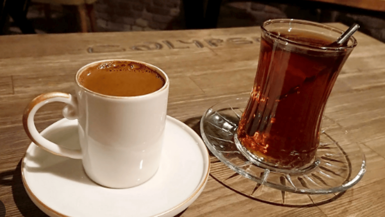 Foto - Merak edilen sorunun cevabı belli oldu: Çay mı kahve mi daha yararlı?