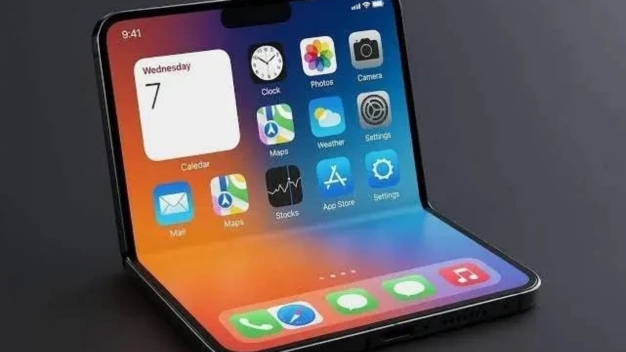 Foto - Merakla bekleniyordu: Katlanabilir iPhone görücüye çıktı!