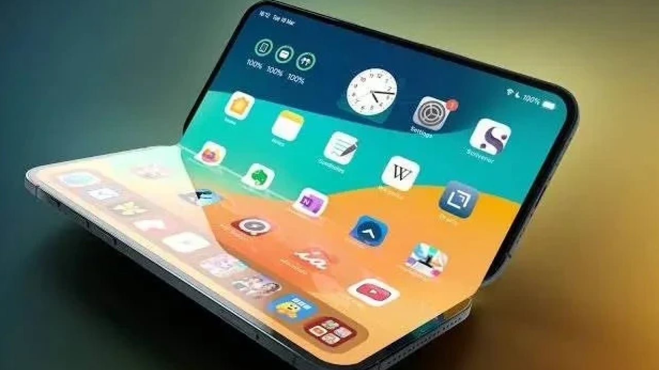 Foto - Merakla bekleniyordu: Katlanabilir iPhone görücüye çıktı!