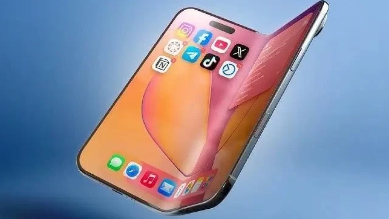 Foto - Merakla bekleniyordu: Katlanabilir iPhone görücüye çıktı!