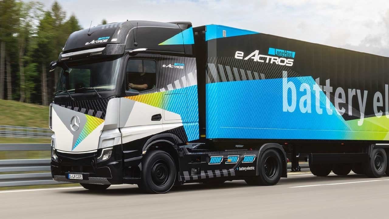 Foto - Mercedes, eActros 400 ile elektrikli ağır taşımacılıkta vites yükseltti