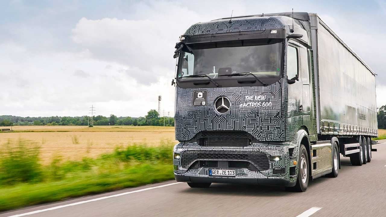 Foto - Mercedes, eActros 400 ile elektrikli ağır taşımacılıkta vites yükseltti