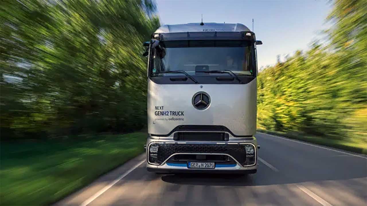 Foto - Mercedes pes etmiyor! 1000 kilometre menzili var