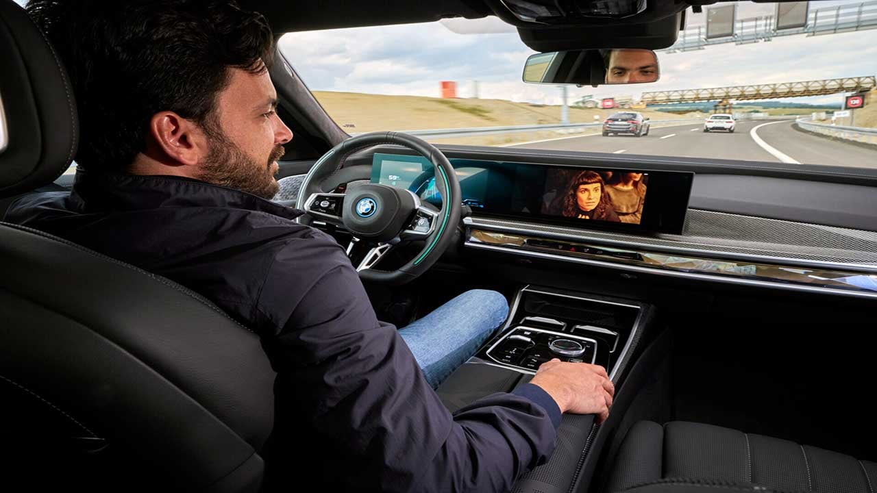 Foto - Mercedes’in ardından BMW havlu attı! Level 3 otonom sürüşü iptal etti