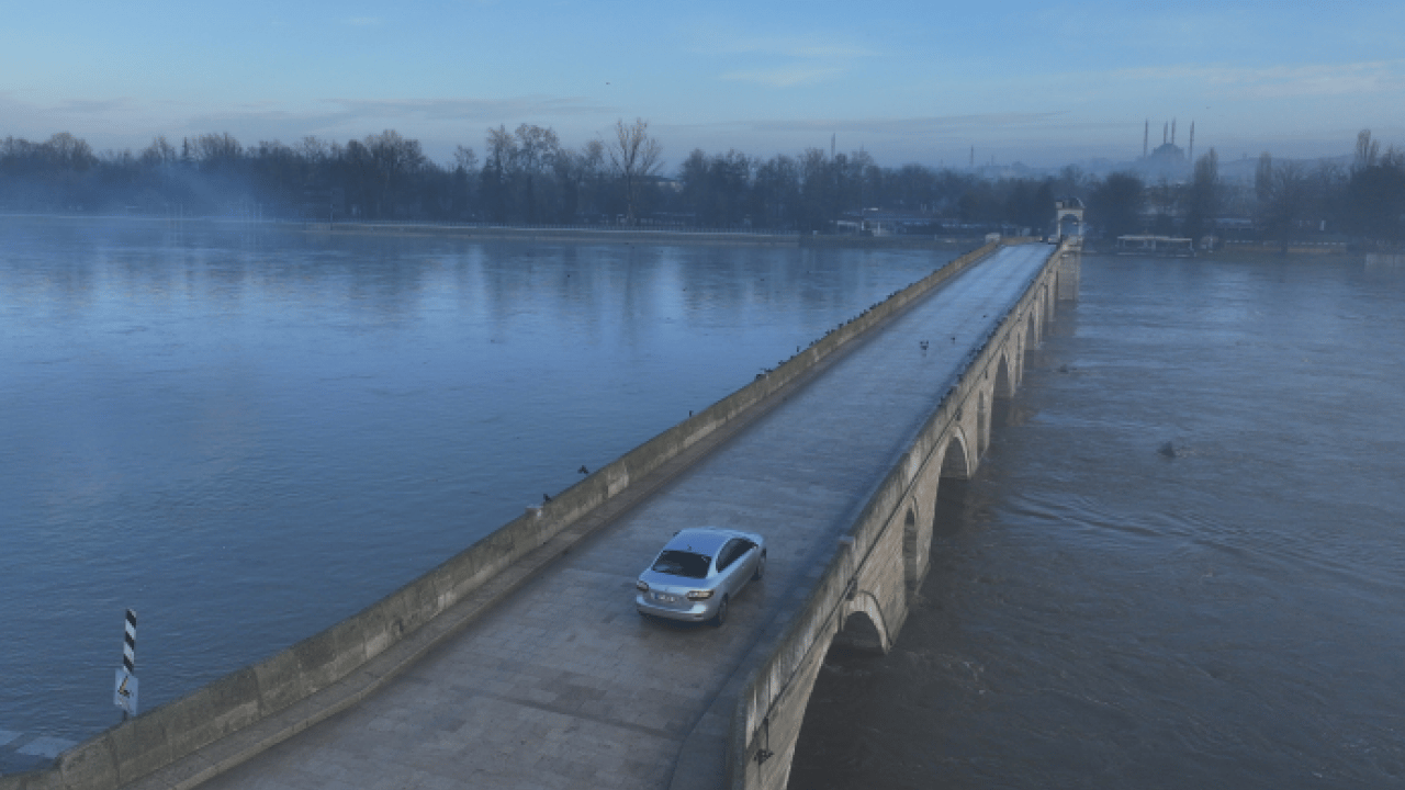 Meriç Nehri kontrolden çıktı: Debisi 2 günde 3 katına fırladı!