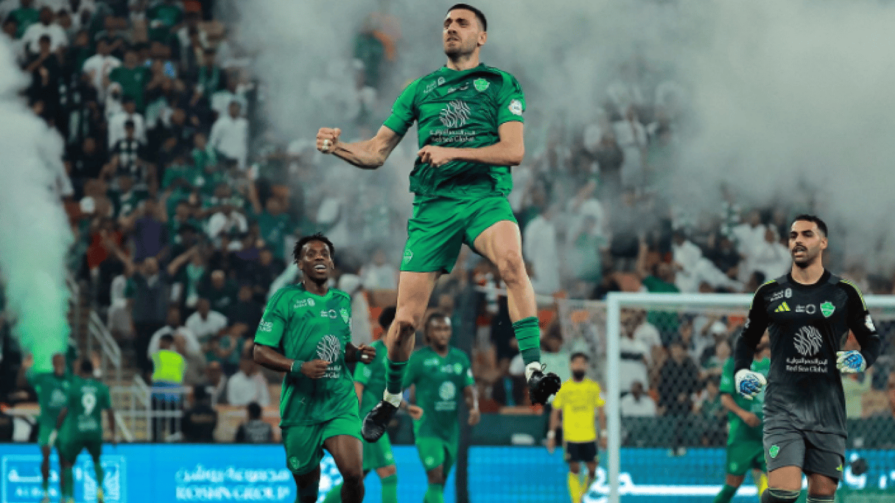 Foto - Merih Demiral, Ronaldo’ya çelme taktı