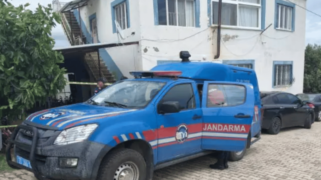 Foto - Mersin'de yürek yakan olay: İki kardeş öldü, baba ve anne yoğun bakımda!