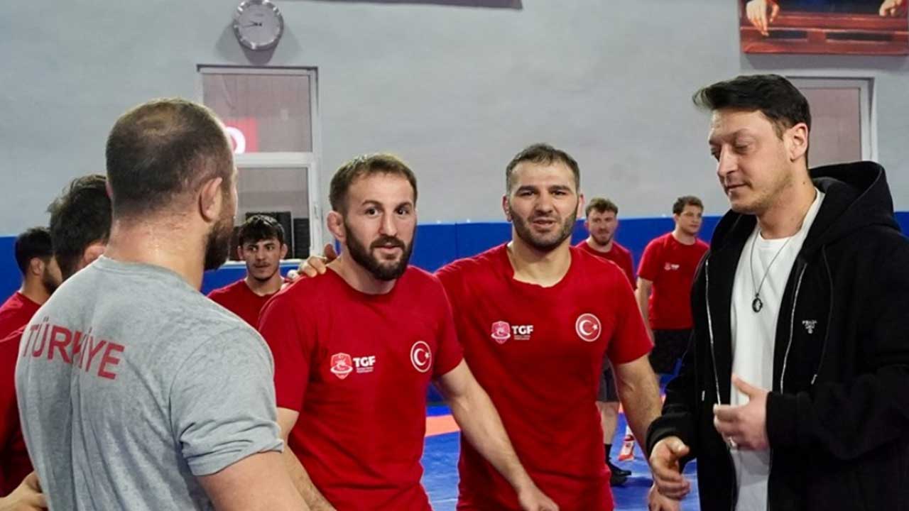 Foto - Mesut Özil: İnşallah Fenerbahçe şampiyon olur