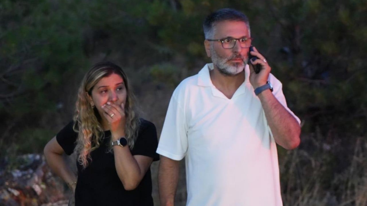 Foto - Metal yüklü tır üstlerine devrildi Karı-koca faciadan son anda kurtuldu