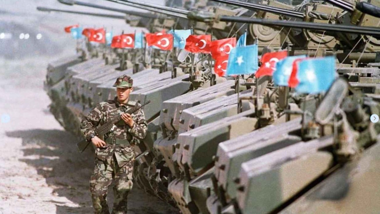 Foto - Mete Yarar 'burası çok kritik' diyerek canlı yayında açıkladı: Türk helikopterleri, İHA'lar, tanklar ülkeye girdi