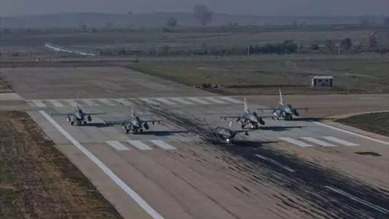 Foto - Mete Yarar'dan Bayraktar Kızılelma tepkisi! Canlı yayında resmen çılgına döndü