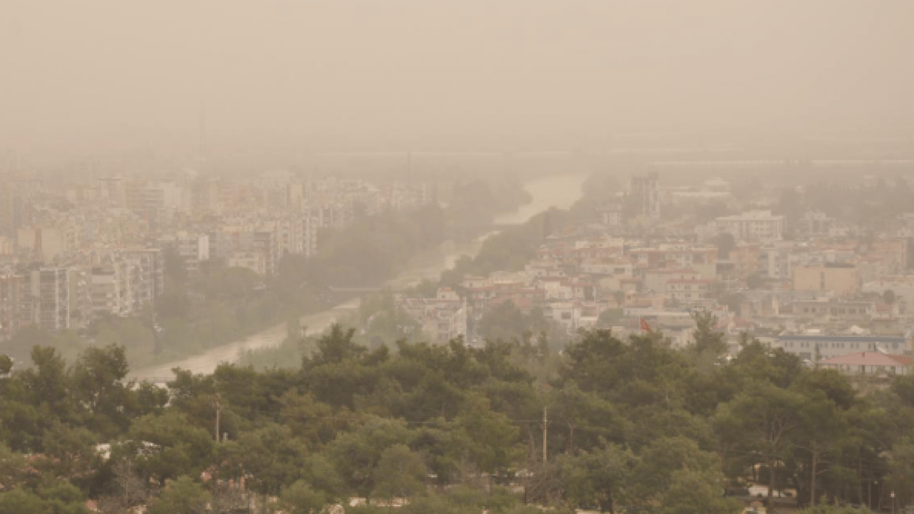 Meteoroloji saat vererek uyardı! Çöl tozları yurdu kuşatacak
