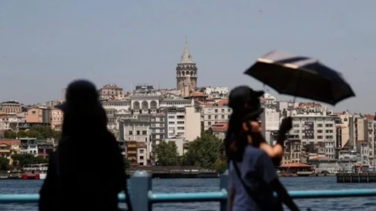Meteoroloji tarih verdi: İstanbul'da yılın en sıcak günü olacak! 