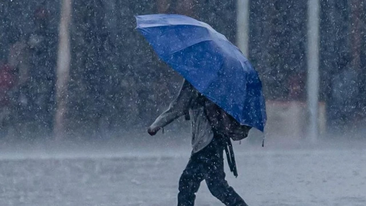 Foto - Meteoroloji duyurdu: Türkiye'ye büyük fırtına geliyor, sağnak yağmur yurdu vuracak! AKOM açıkladı