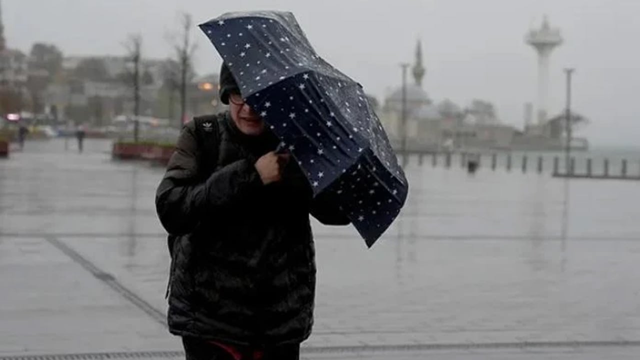 Foto - Meteoroloji duyurdu: Türkiye'ye büyük fırtına geliyor, sağnak yağmur yurdu vuracak! AKOM açıkladı