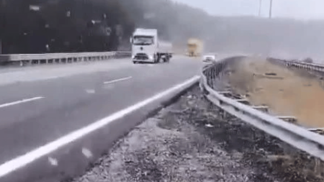 Foto - Meteoroloji uyarmıştı! Sivas'ta lapa lapa kar yağdı