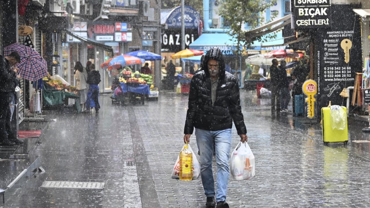 Foto - Meteoroloji’den hafta sonu uyarısı! Yurt genelinde yağışlı hava etkili olacak