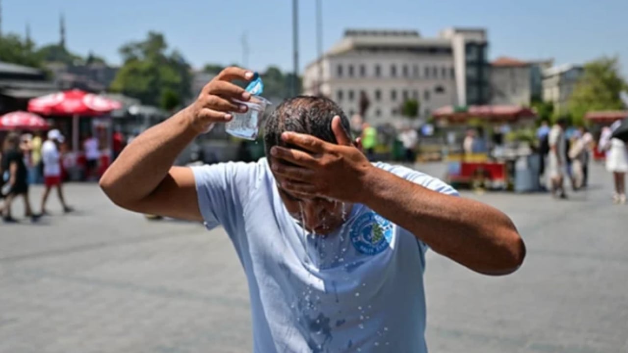 Meteorolojiden son dakika uyarısı: Sıcaklara bir süre paydos!