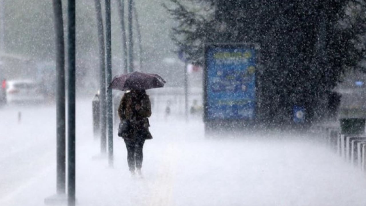 Foto - Meterolojiden uyarı üstüne uyarı: İstanbul'da yağmur ne zaman bitecek?