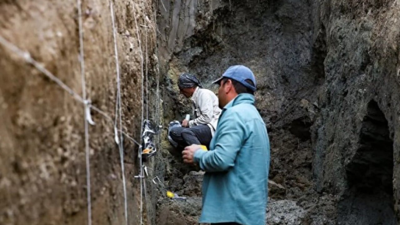 Foto - Metrelerce hendek kazdılar: İki ilçeyi deprem korkusu sardı!
