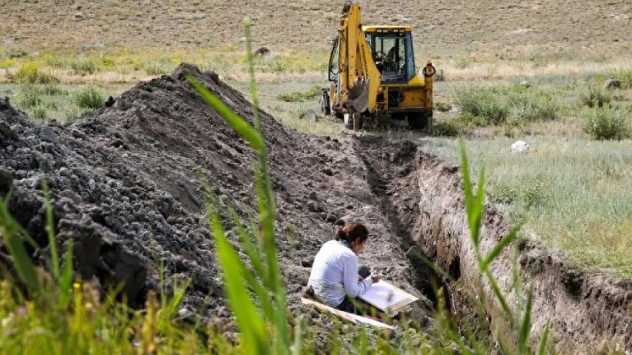 Foto - Metrelerce hendek kazdılar: İki ilçeyi deprem korkusu sardı!