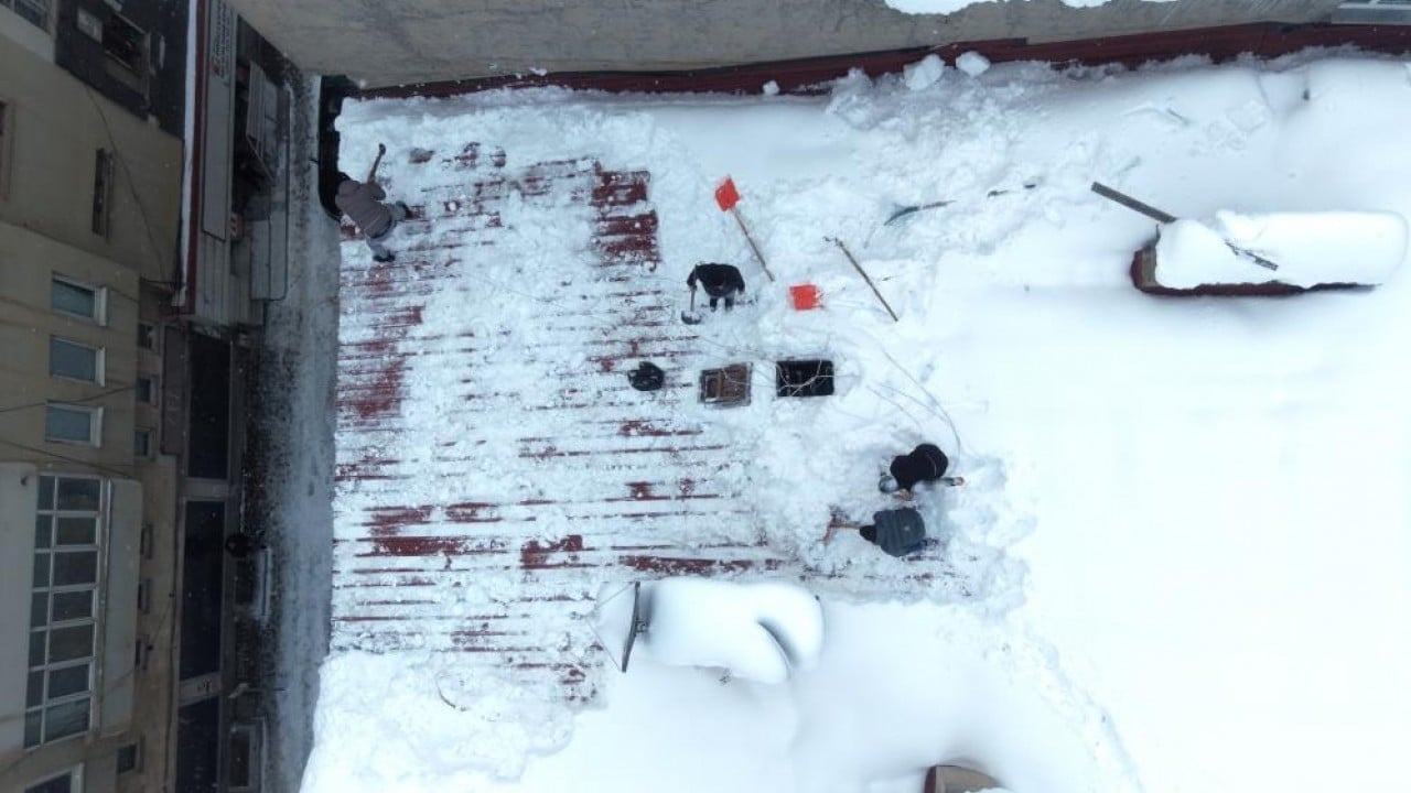 Foto - Metrelerce yükseklikte zorlu kış mesaisi