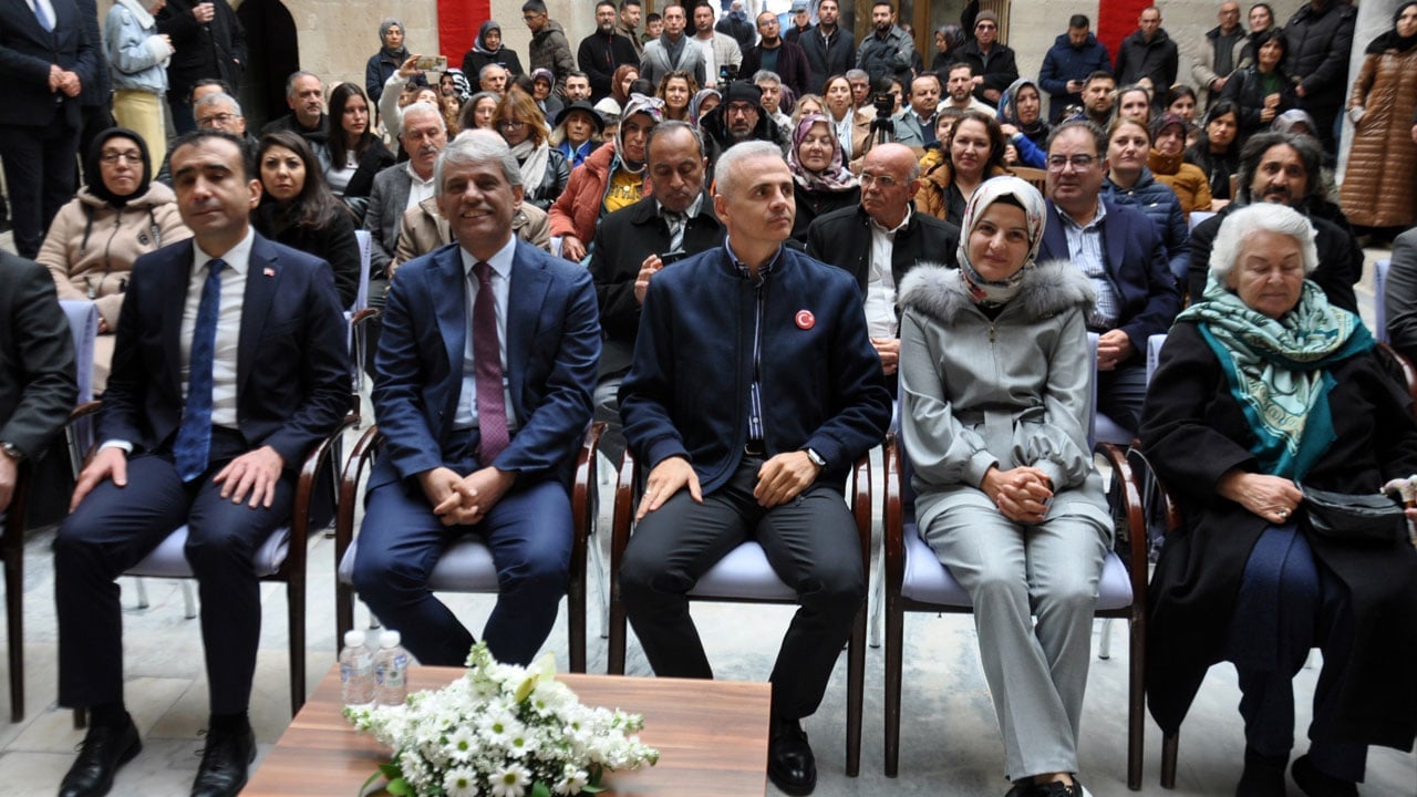 Foto - Mevlana için anlamlı tören! 752’nci Vuslat Yıl Dönümü yürüyüşle başladı