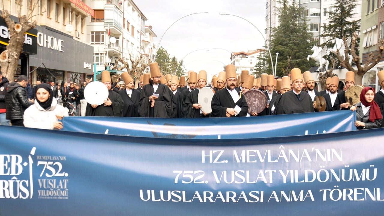 Foto - Mevlana için anlamlı tören! 752’nci Vuslat Yıl Dönümü yürüyüşle başladı