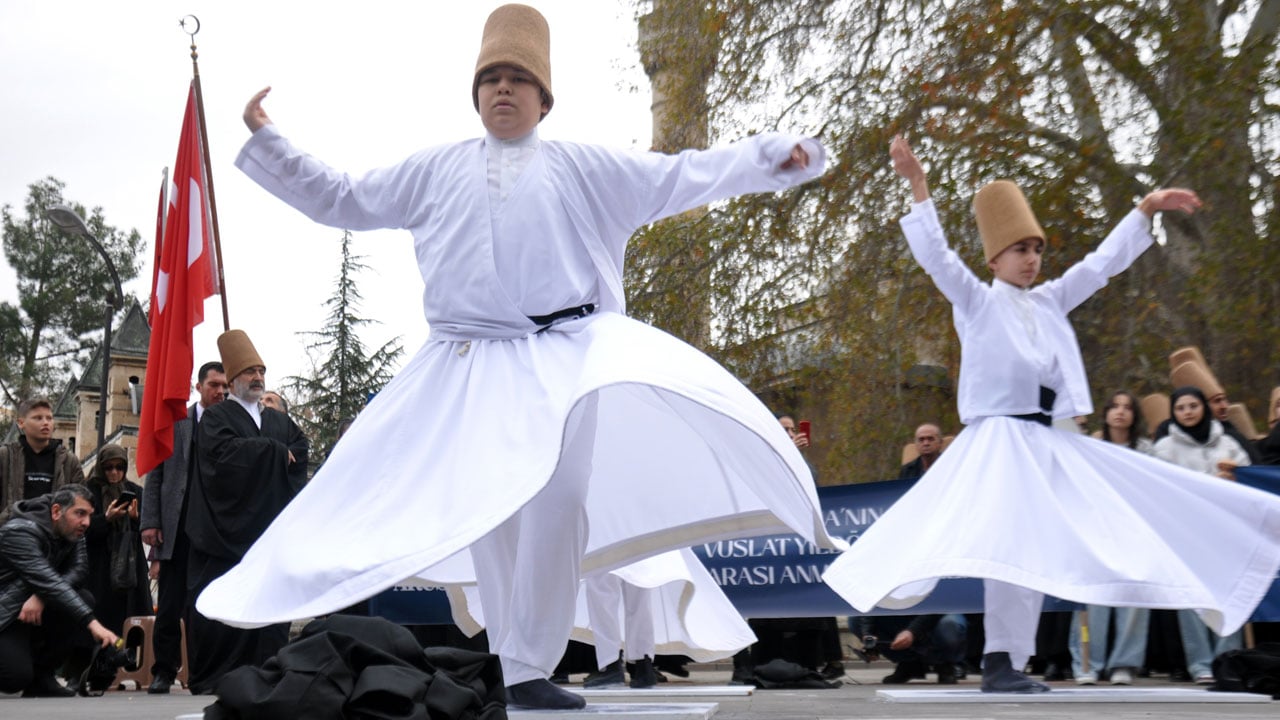 Foto - Mevlana için anlamlı tören! 752’nci Vuslat Yıl Dönümü yürüyüşle başladı