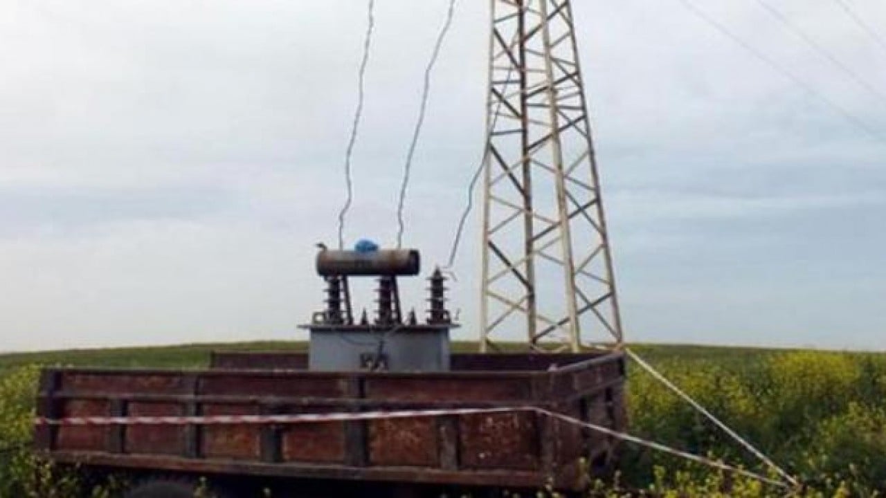 Foto - Meyve sebze hatta petrol beklerken Şanlıurfa'da tarlalardan bakın ne fışkırıyor: Bunun adı alçaklıktan başka bir şey değil