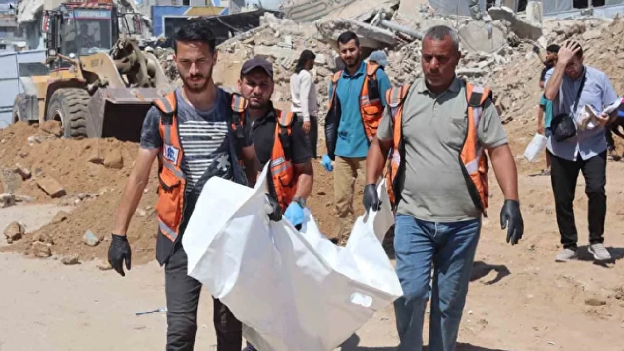 Foto - Mezarlığı buldozerle yerle bir ettiler! Alçakların ölüye bile saygısı yok