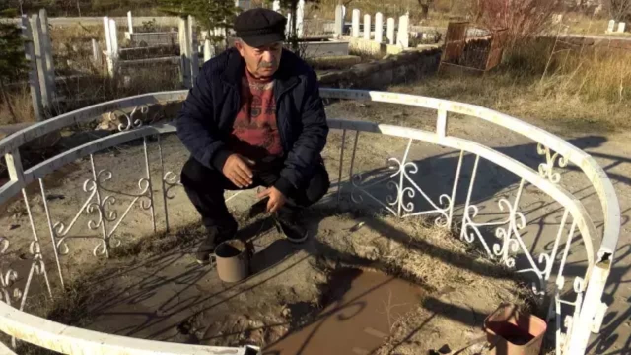 Foto - Mezarlıkta çıkıyor, yerinde sabit durmuyor! Buraya koşan, biiznillah derman buluyor: İşte Evliya Çelebi’nin Seyahatname’sinde geçen gizemli şifa