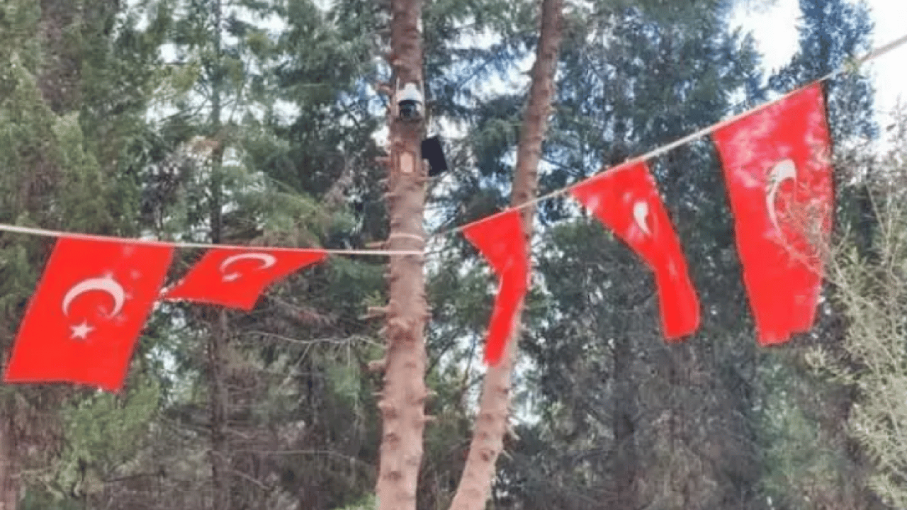 Foto - Mezarlıkta skandal görüntü ortaya çıktı: Acılı anne isyan etti!