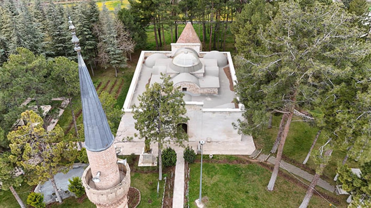 Foto - Mezun olan kadı, müderris oluyordu 800 yıl önceden gelen Serçuklu mirası