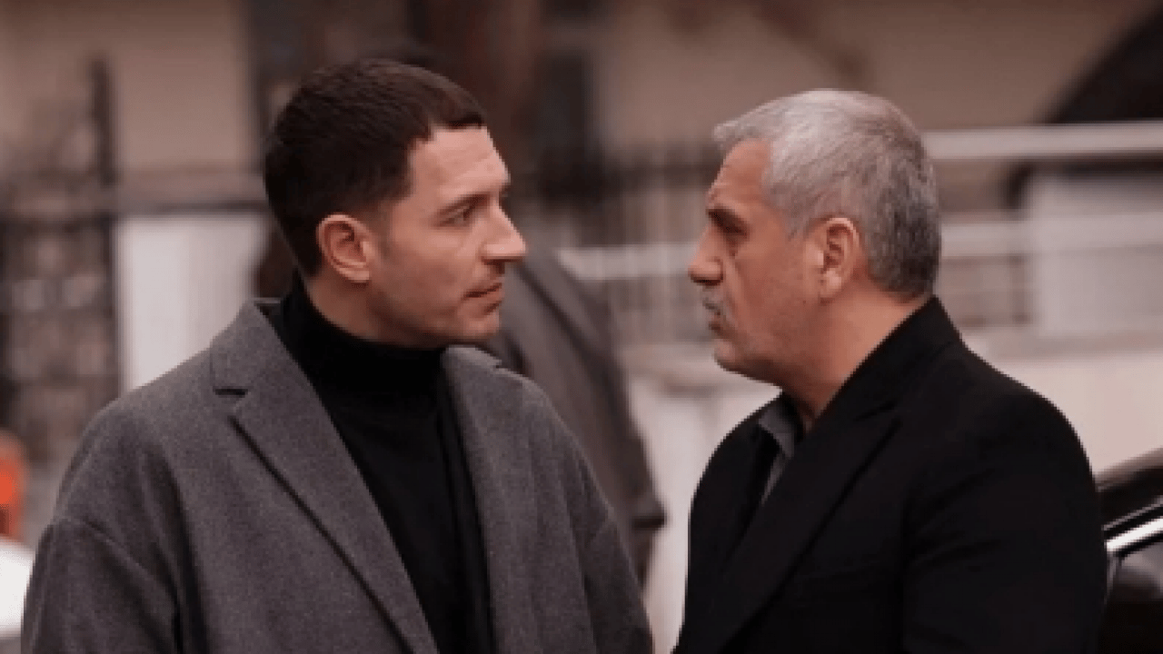 MHP Lideri Devlet Bahçeli tebrik etmiş, Bozkurt figürü hediye etmişti: Oyuncu Uraz Kaygılaroğlu'nun yeni mesleği...