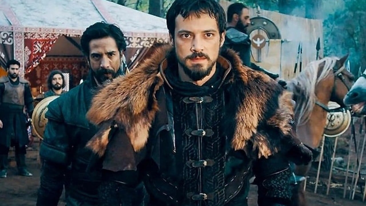 Foto - MHP'den Papa'nın ziyaretine çok sert tepki! Devlet Bahçeli senaristi arayıp 'o diziyi izleyin' dedi