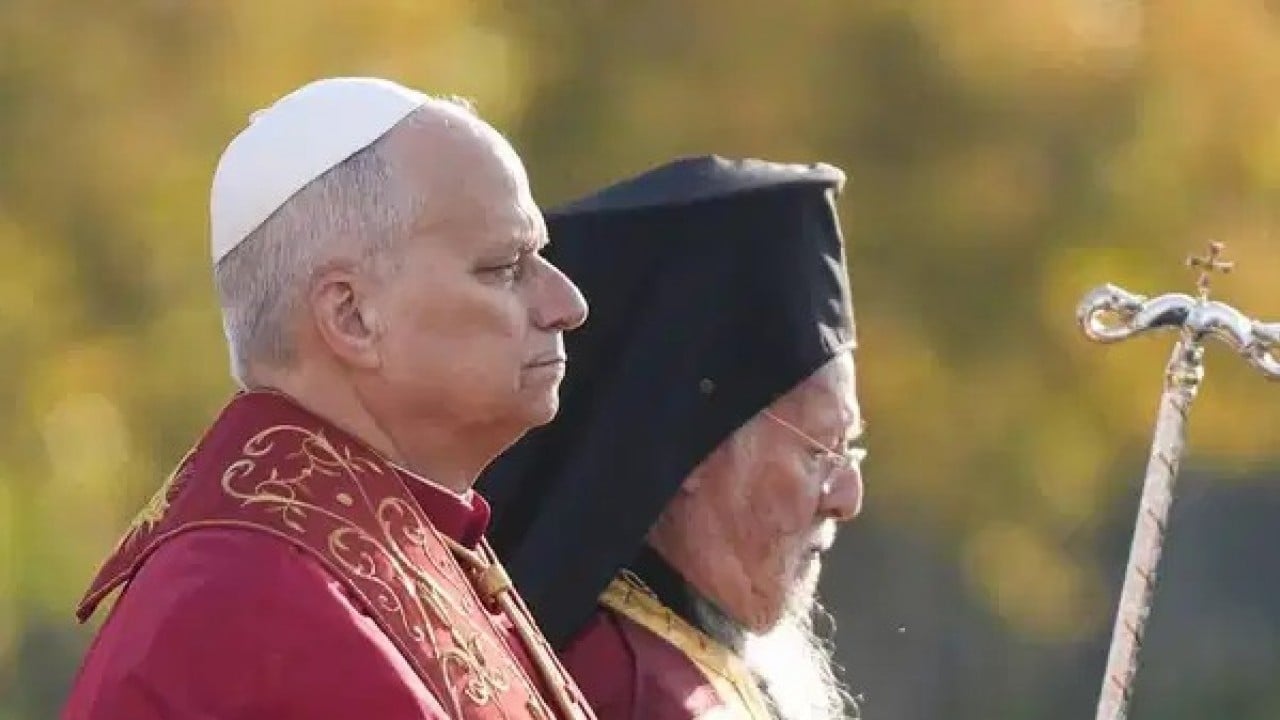 Foto - MHP'den Papa'nın ziyaretine çok sert tepki! Devlet Bahçeli senaristi arayıp 'o diziyi izleyin' dedi