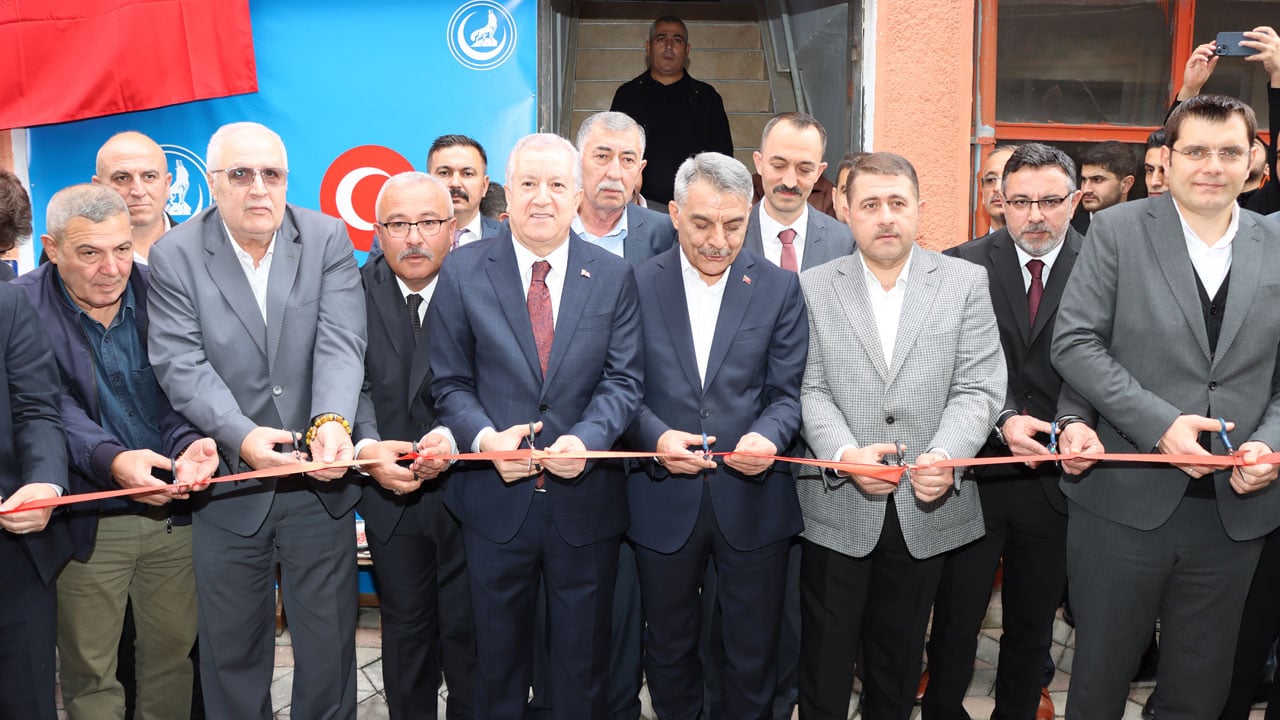 Foto - MHP’li Durmaz’dan kimliksizleşme uyarısı: Gençliğimiz kuşatma altında