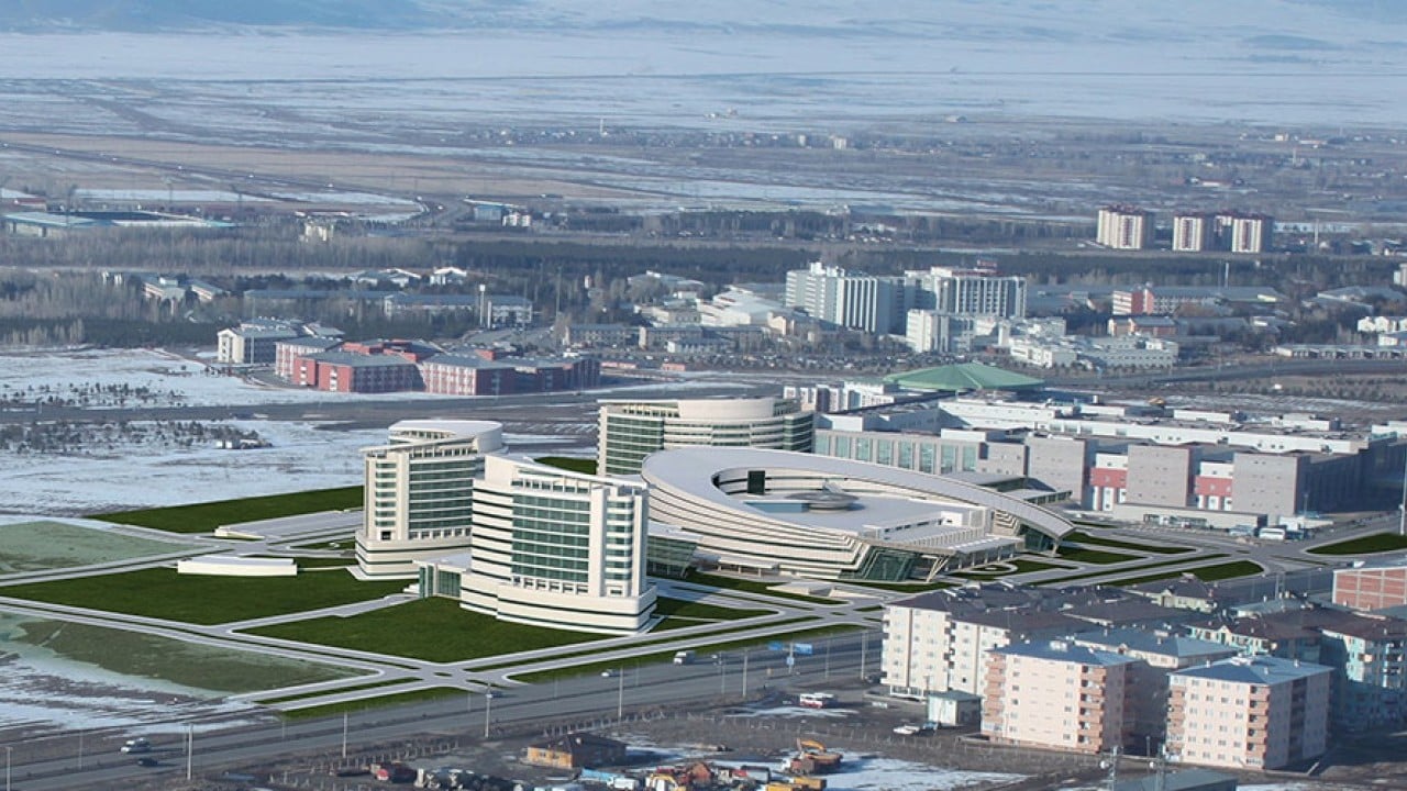 Foto - MHP'li isimden Türkiye'nin ünlü hastanesiyle ilgili korkunç iddia! 'Zulmedeni kurban ederiz'