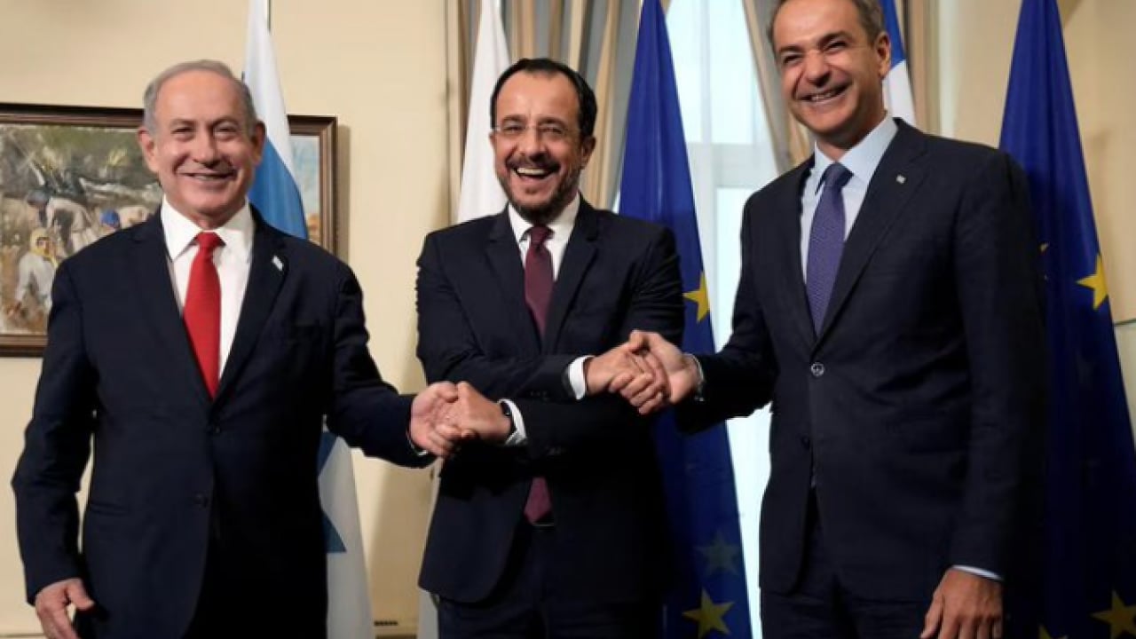 Foto - Miçotakis'e ağır balyoz kendi uzmanından geldi: Yunanistan Batı'nın gazına geliyor