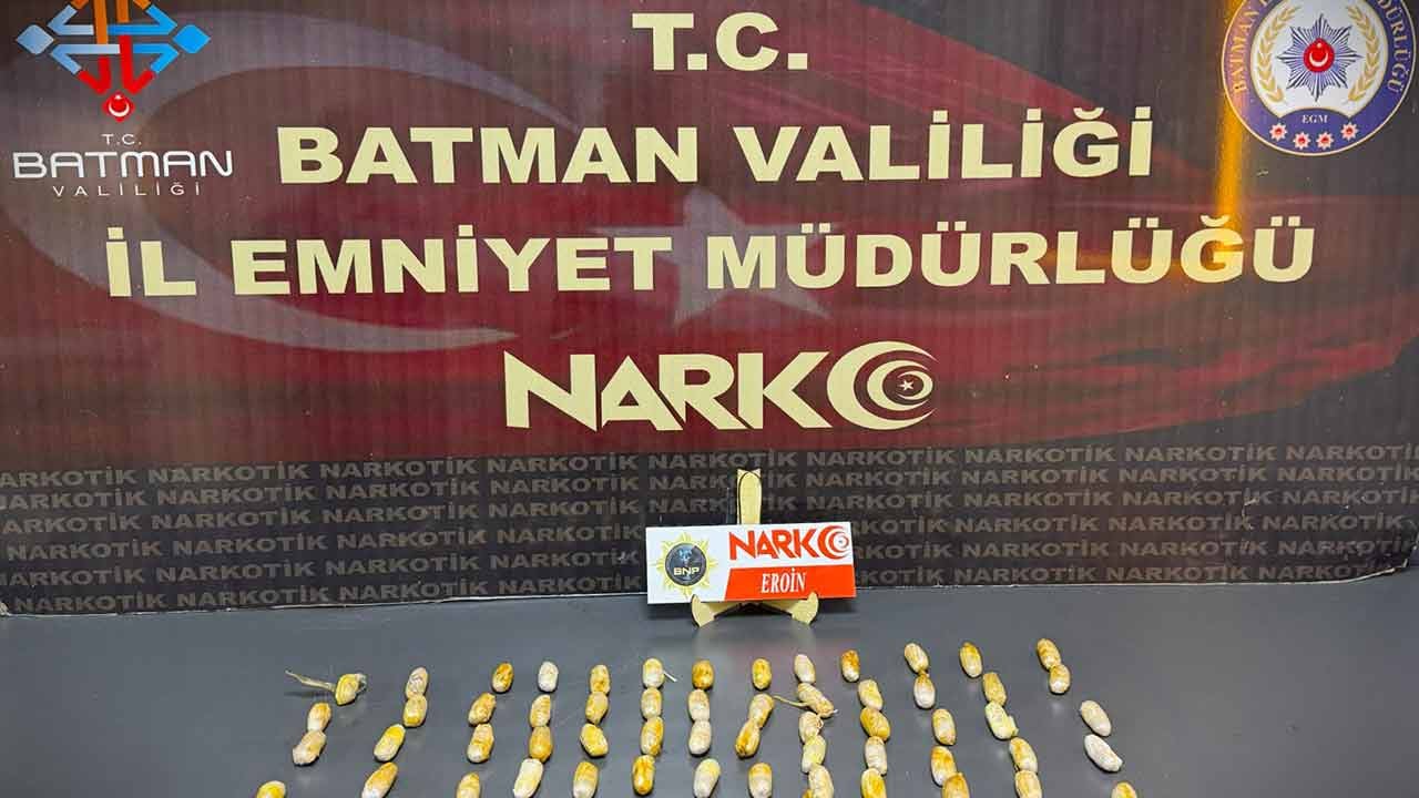 Foto - Midelerinden çıkanlar şoka soktu! Tam 353 parça....