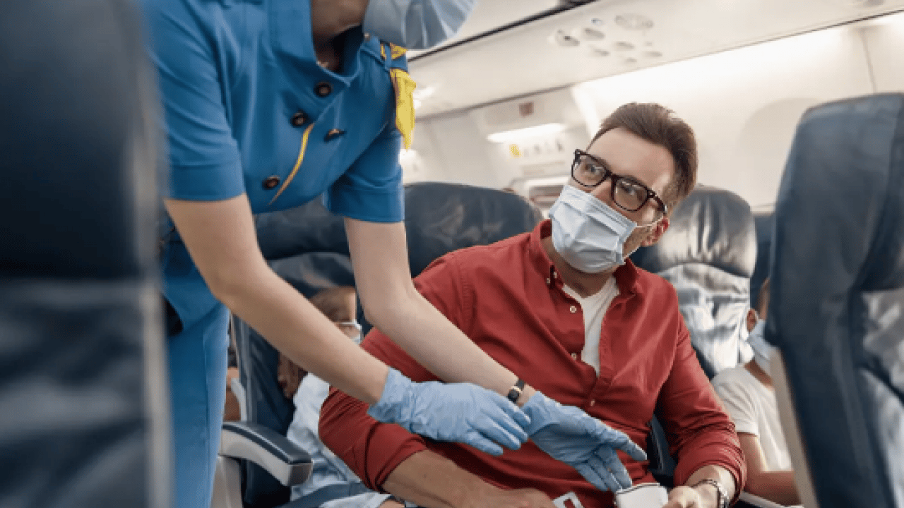 Foto - Mikrobiyoloji uzmanından uçak seyahati yapanlara uyarı! Yok yere bu hataya düşmeyin...