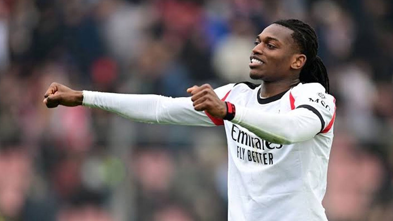 Foto - Milan’ın istediği rakam dudak uçuklattı! Fenerbahçe Leao için İtalya’ya çıkarma yaptı