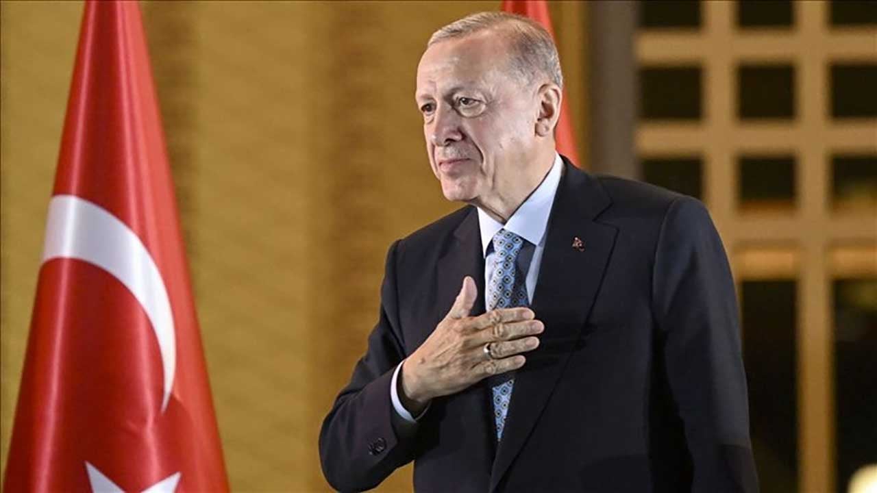 Foto - Millet kararını verdi, anketten yine o çıktı! Zirvenin değişmez ismi Erdoğan: Rakiplerine fark attı!