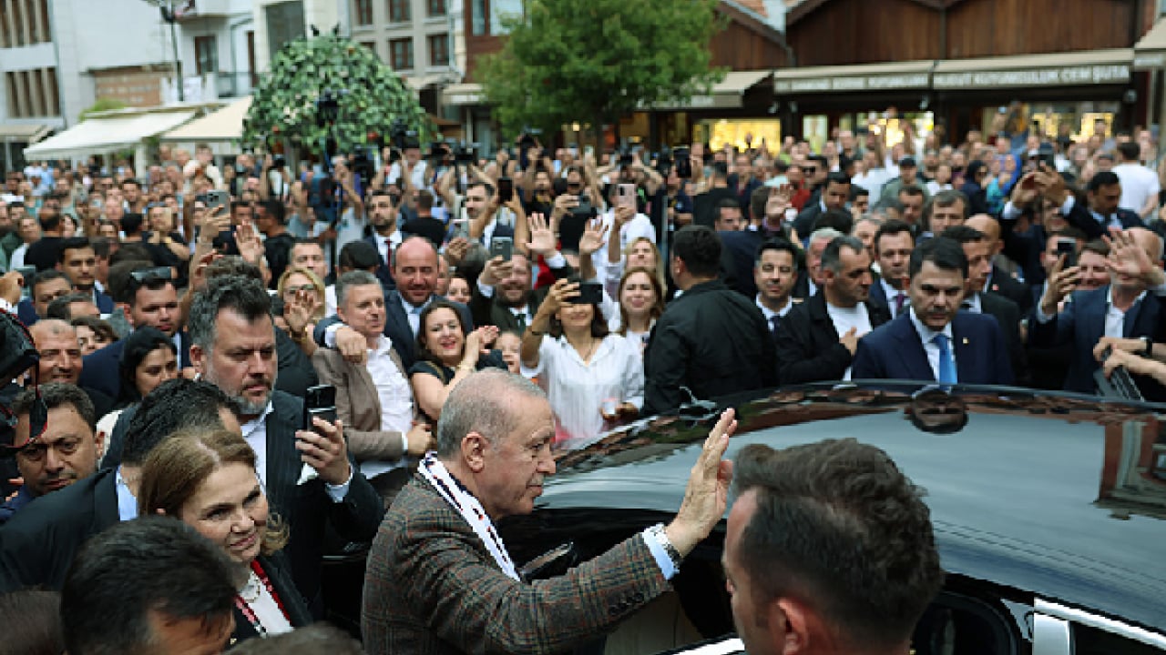 Foto - Milletin cevabı net: Yine Erdoğan